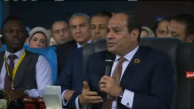 السيسي: “نقول على الموجودين في مصر من بلدان أخرى “ضيوف” وليس لاجئين”