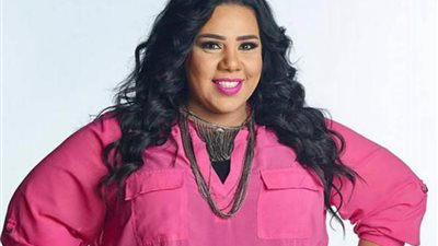 شيماء سيف ترتدي النقاب أثناء أدائها مناسك العمرة (صور)