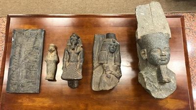 القبض على عاطلين بحوزتهما 39 قطعة أثرية غرب الأقصر