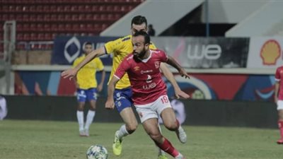 التعادل السلبي يحسم الشوط الأول بين الأهلي والإسماعيلي في الدوري