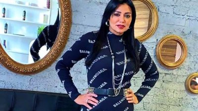 رانيا يوسف بإطلالة صيفية في عز البرد (صور)