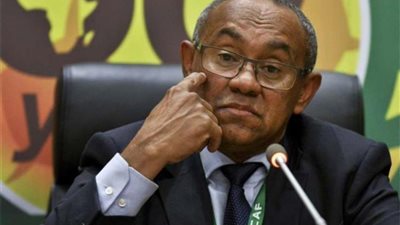 رئيس “كاف” يلمح لإمكانية تغيير موعد أمم إفريقيا 2021 بالكاميرون