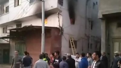 بسبب تسرب الغاز.. اندلاع حريق هائل بوحدة سكنية في قنا