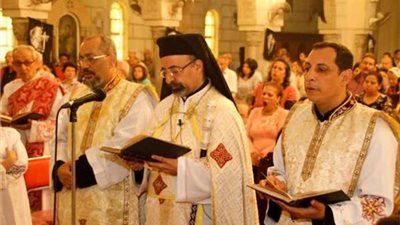 الكنيستان الكاثوليكية والإنجيلية تحتفلان بعيد الميلاد المجيد