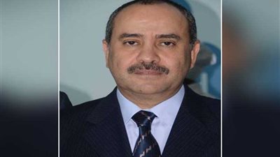 وزير الطيران يصدر قرارًا بعودة رئيس الإدارة المركزية للعلاقات الخارجية بعد يومين من إبعاده