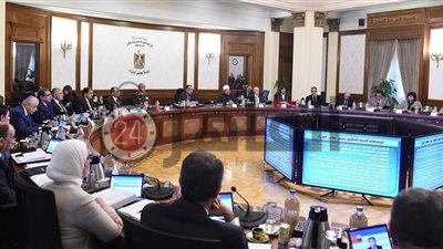 مصطفى مدبولي يرحب بالوزراء الجدد في أول اجتماع حكومي