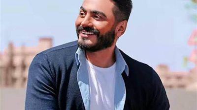 متخطيًا الكينج وفخر العرب.. تامر حسني يتصدر “تريند تويتر” بسبب فيلم “الفلوس” (صورة)