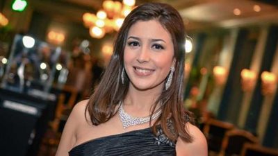 وليد سعد مفاجأة تتر مسلسل “بخط الإيد” مع جنات.. والشرنوبي “out”