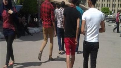 معهد الخدمة الاجتماعية بالمنصورة يحظر دخول الطلاب بـ”شعر طويل” أو “سلاسل وشورت”