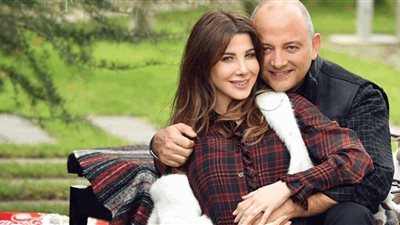 أبرزهم أحلام ورانيا يوسف.. نجوم ساندوا نانسي عجرم بعد حادث سرقة منزلها (صور)