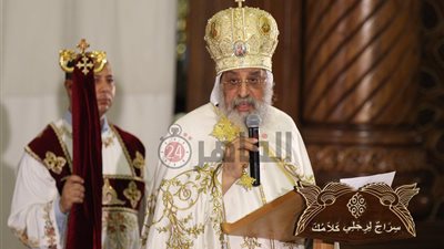 وزير الداخلية يبعث برقيات تهنئة للبابا تواضروس وأقباط مصر بمناسبة عيد الميلاد