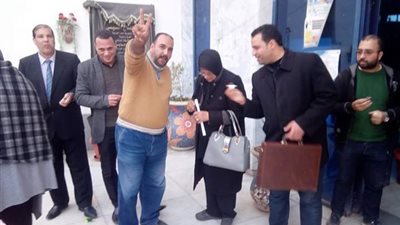 توزيع حلوى وشربات وزغاريد بجامعة دمنهور.. تعرف على السبب (صور)