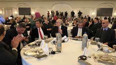 انطلاق مؤتمر رحلة العائلة المقدسة بحضور نخبة من رجال المجتمع والسياسة (صور)