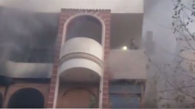 هل هناك شبهة جنائية؟.. ما علاقة الخادمة بوفاة والد إيهاب توفيق إثر حريق فيلته (فيديو)