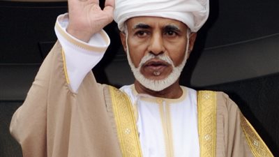 “مدبولي” يغادر القاهرة على رأس وفد رفيع المستوى لتقديم العزاء في وفاة السلطان قابوس 