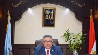 محافظ البحر الأحمر يوجه بتركيب أجهزة تتبع للمراكب العاملة بالمحافظة