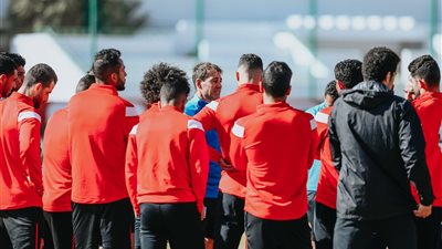 الأهلي يطمئن على جاهزية ثنائي الفريق.. وفايلر يتسلم تقرير عن المصابين