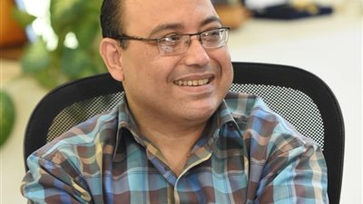 مدير فرقة مسرح الغد: عرض مسرحية “فطائر التفاح” نهاية يناير الجاري