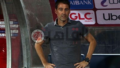 فايلر يقرر السماح برحيل مدافع الأهلي في نهاية الموسم