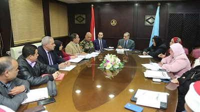 محافظ كفر الشيخ يجري حركة تنقلات محدودة لرؤساء القرى (أسماء)