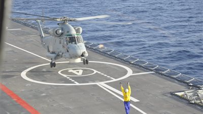 “حنفي”: القوات الجوية والبحرية تشارك في عمليات البحث عن الصيادين المفقودين