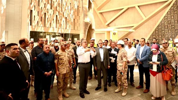 وزير السياحة يتفقد