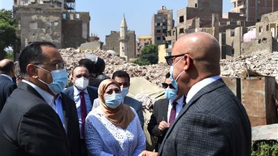 مدبولي يوجه بالإسراع في تطوير منطقة سور مجرى العيون.. ويؤكد: وجهة سياحية وثقافية مميزة