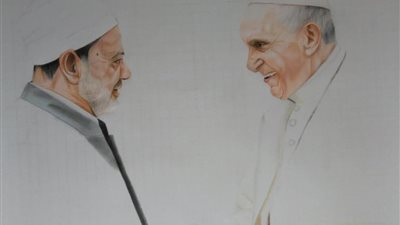 الإمام الأكبر أبي وأحب أن أرسمه.. فتاة الأزهر الموهوبة تعرض مراحل رسم شيخ الأزهر بمعرض الإسكندرية للكتاب