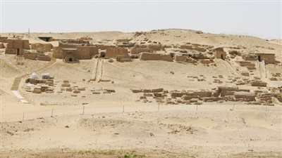  أهم شاهد على بناة الأهرامات.. تعرف على جبانة ومدينة العمال بناة الأهرام بالجيزة 