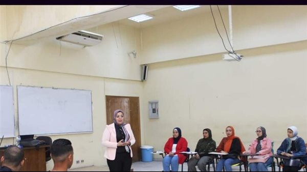 تدريب طلاب كلية الدراسات