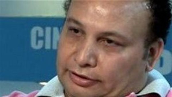  الفنان محمود عبد