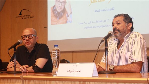 الكاتب عمر طاهر