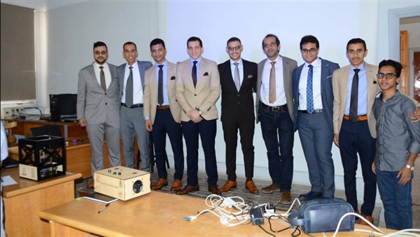 فريق طلابي بجامعة