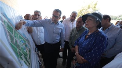 وزير السياحة: أسهمنا بـ 7 ملايين جنيه لتطوير كفاءة خدمات الزائرين بدير جبل الطير | صور 