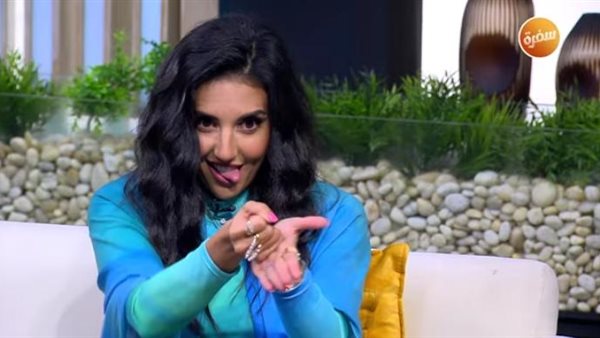 هادية غالب ترد على