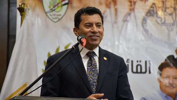 أشرف صبحي وزير الشباب