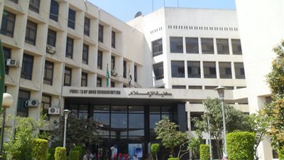 أول كلية.. إعلام القاهرة تحصل على الاعتماد الدولي من ألمانيا