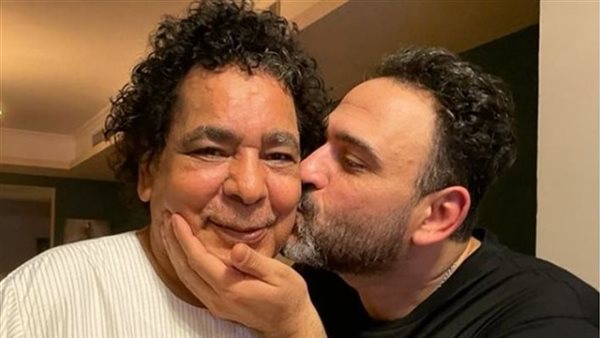 أكرم حسني ومحمد منير