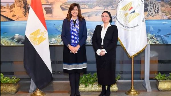 وزيرة الهجرة ووزيرة