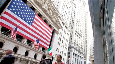 الاقتصاد الأمريكي ينكمش بنسبة 0.9% في الربع الثاني من 2022