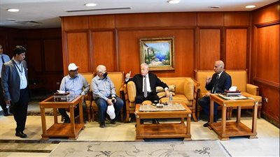 محافظ جنوب سيناء يتابع أعمال التطوير بمطار شرم الشيخ الدولي استعدادا لمؤتمر المناخ 