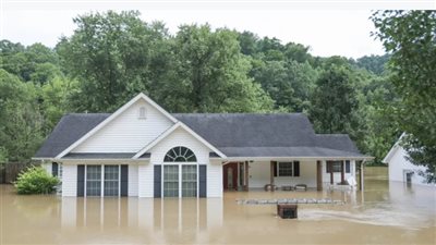 8 قتلى في فيضانات بولاية كنتاكي الأميركية.. والسلطات تخشى الأسوأ