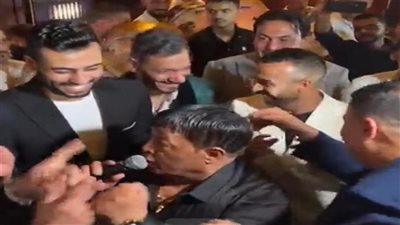 سيد عبد الحفيظ يعلق على حضور رباعي الأهلي أحد الأفراح والرقص مع عبد الباسط حمودة