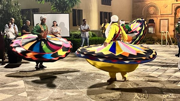 الآثار تفتتح معرضا