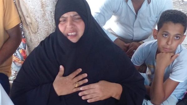 إغماء والدة ضحايا