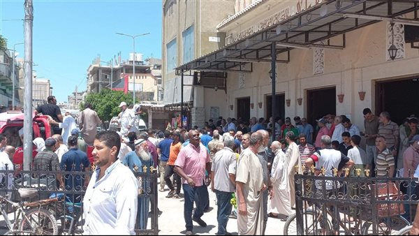 تشييع جنازة زوجة