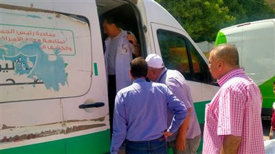 الجيزة: توقيع الكشف الطبي على 2500 مواطن وصرف الأدوية اللازمة بالمجان