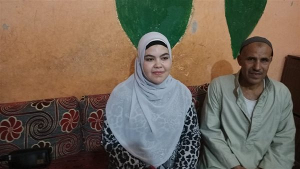 الطالبة شمس عمر الثالث