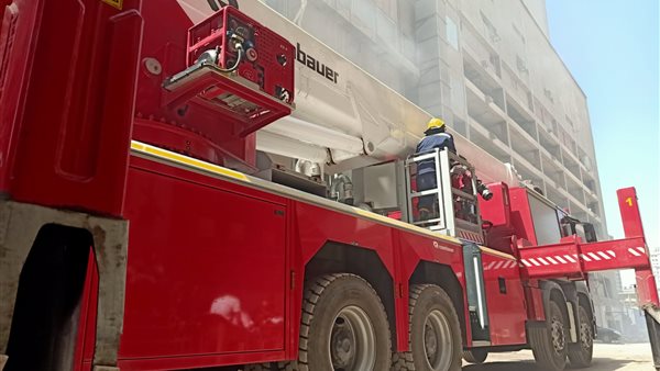 حريق في مول داخل