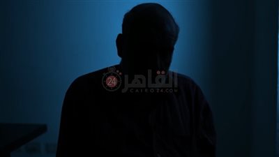 الشارع أحن عليا من مراتي وولادي.. عم أحمد يعاني من السرطان وزوجته تطرده من المنزل | فيديو